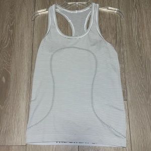 lululemon swiftly tack tank top black & white striped size 6
